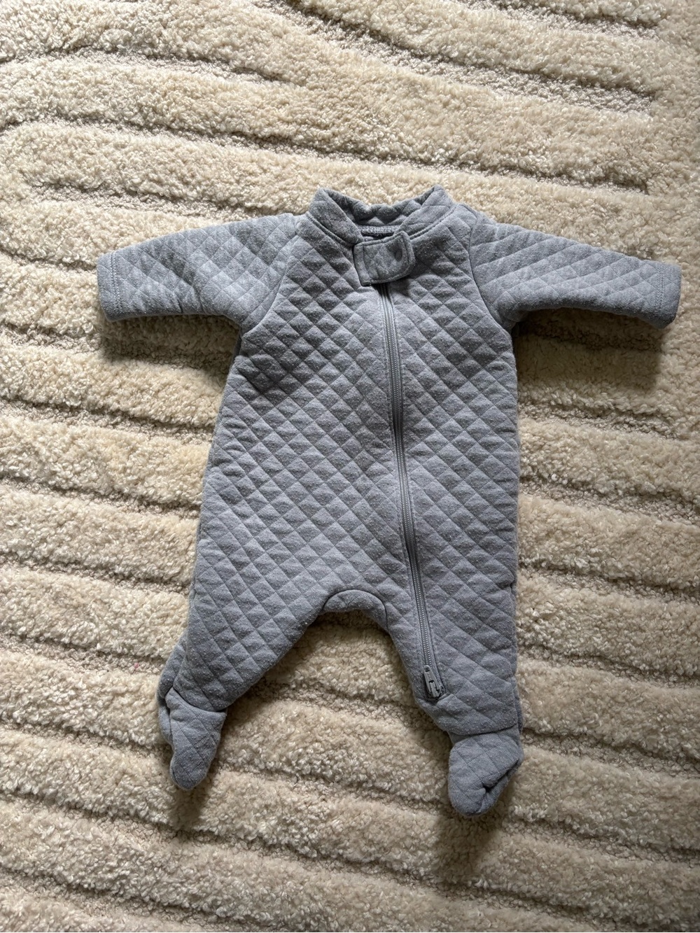 OLD NAVY I QUILTED ROMPER